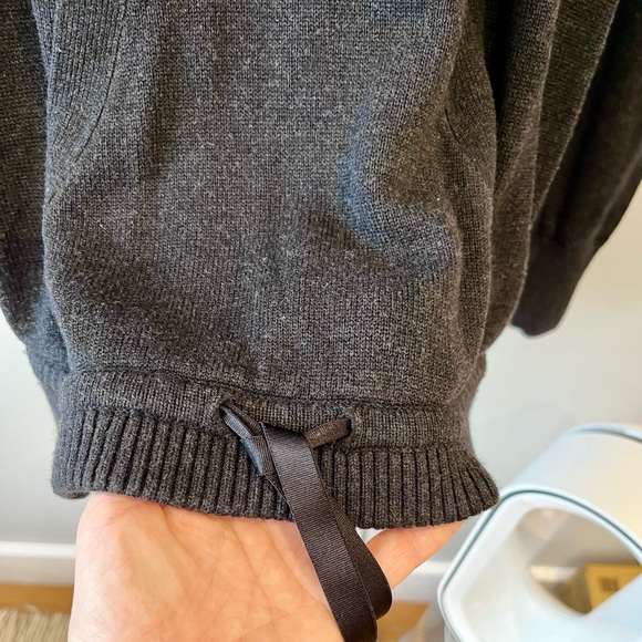 Lululemon Merino Hoodie - Picture 4 of 9